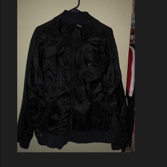 nike acg bomber jacket